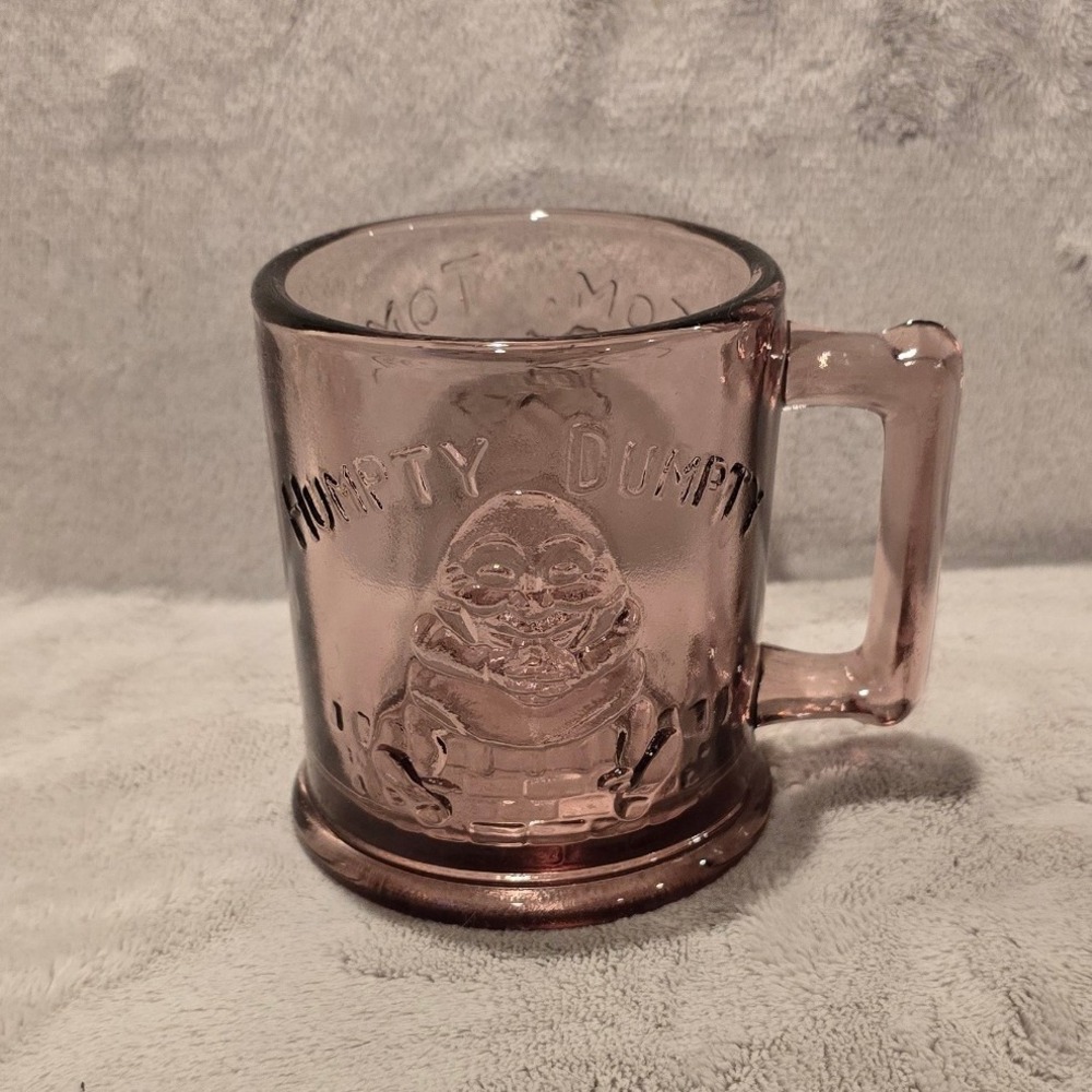 Vintage Amethyst Glass Humpty Dumpty & Tom the Pipers Son Child Mug Purple 3.5"H